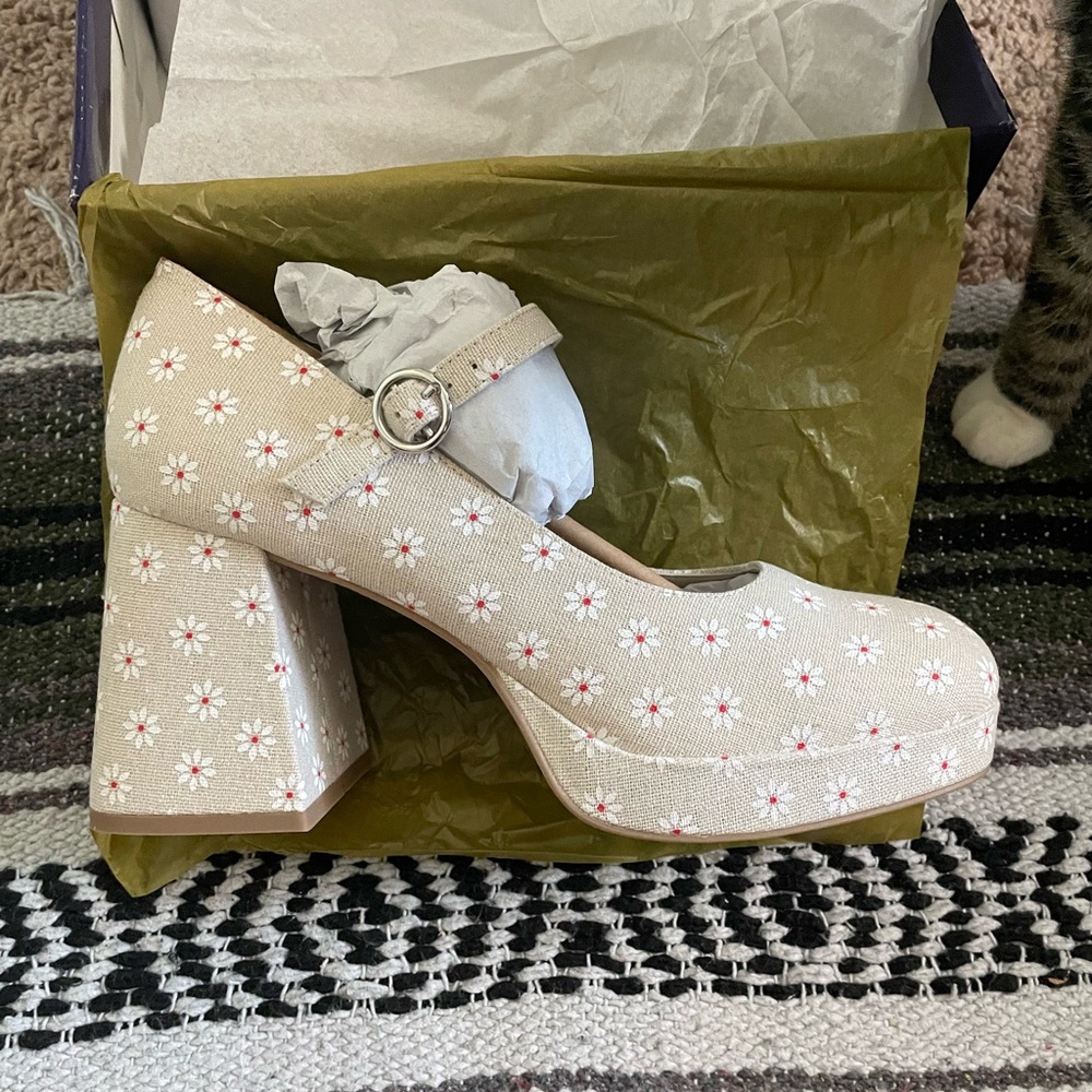 Madden Girl Floral Mary Jane Platform Heels - Picture 1 of 7